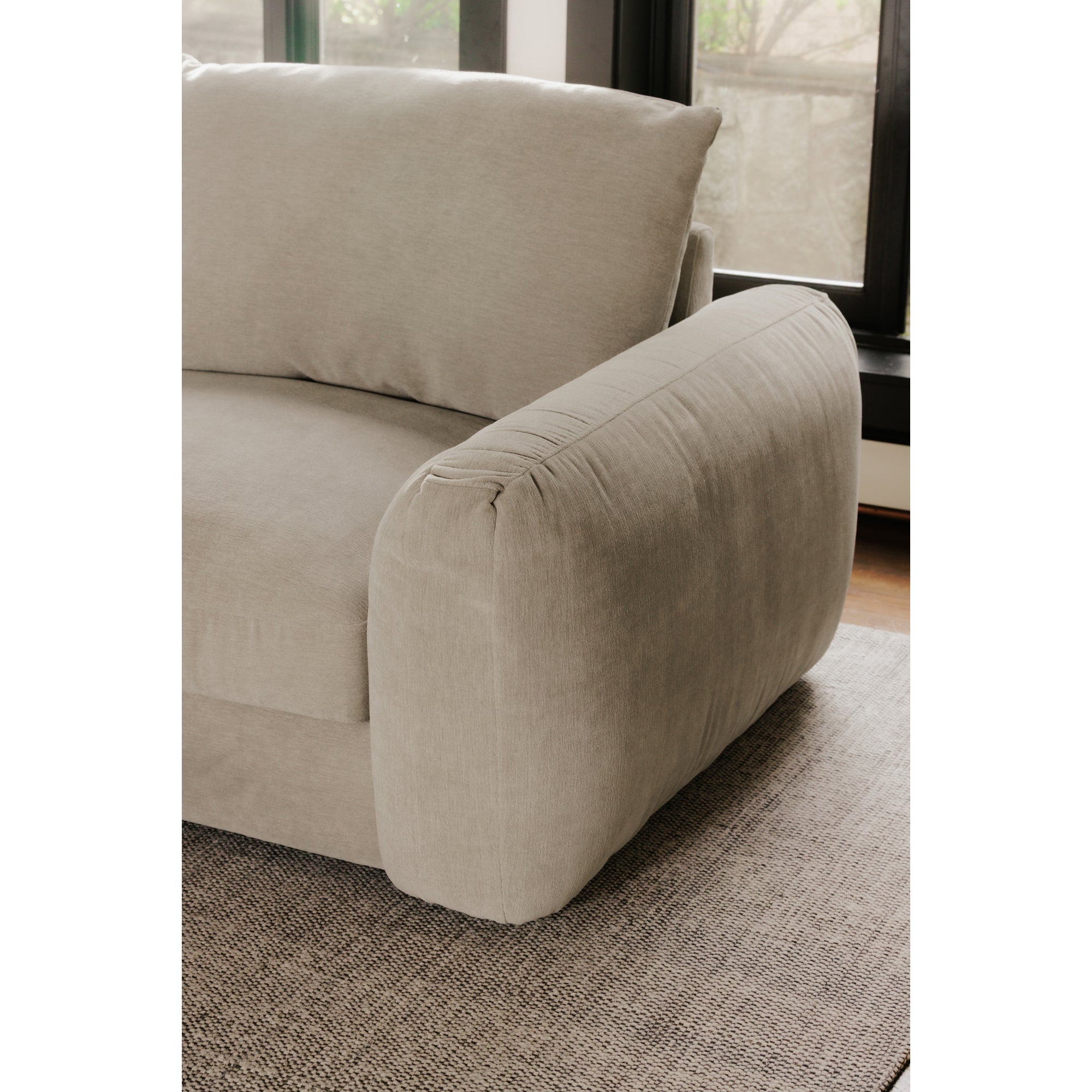 Berga Sectional Right Pebble