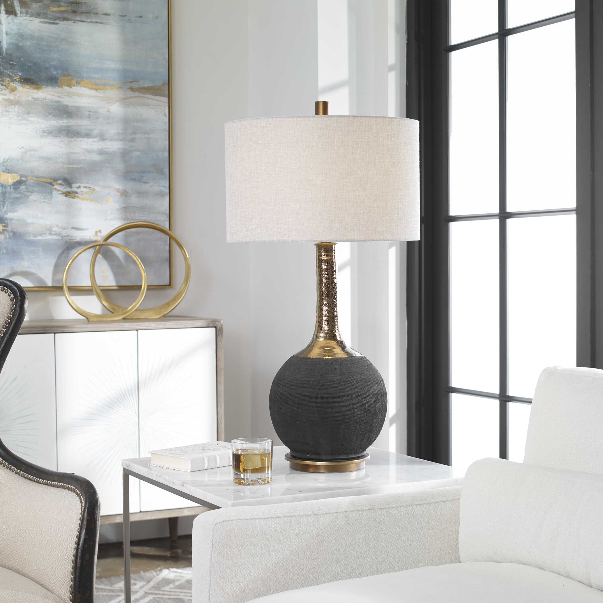 Arnav Textured Black Lamp